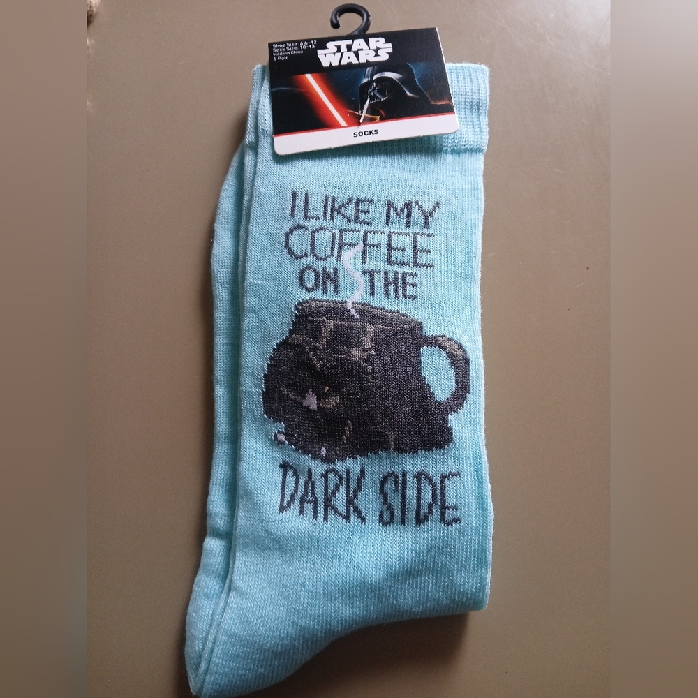 ADULT STAR WARS SOCKS SZ 6.5-12  NWT